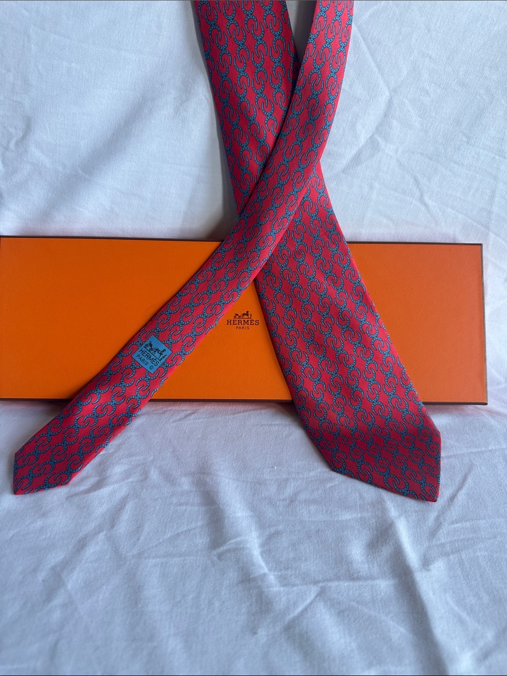 Hermès Silk Tie Red Teal Horseshoe Equestrian Print 100% Silk Twill